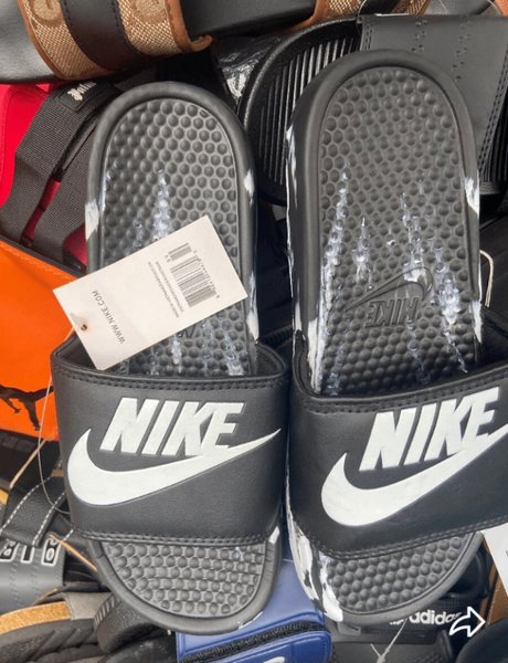 Tongs de sport en mousse Nike