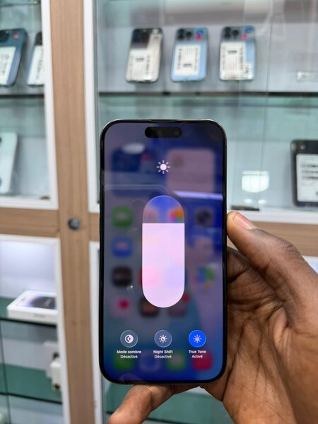 iPhone 15pro 128Go tout passe