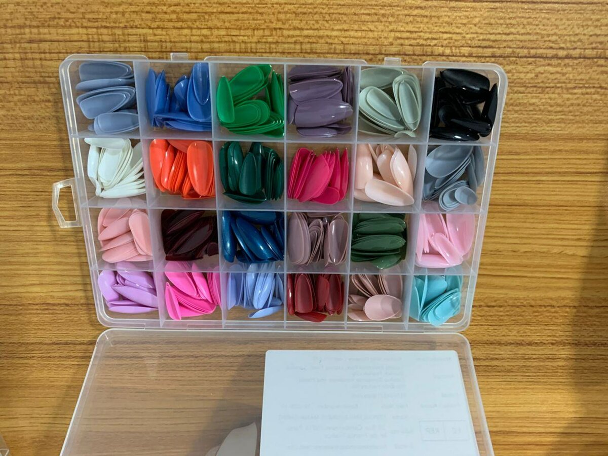 Ensemble de Faux Ongles Colorés