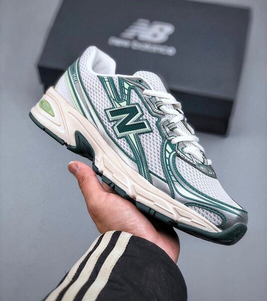 New Balance Men's Sneakers