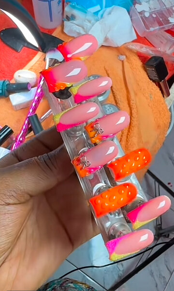 Ongles Acryliques Colorés