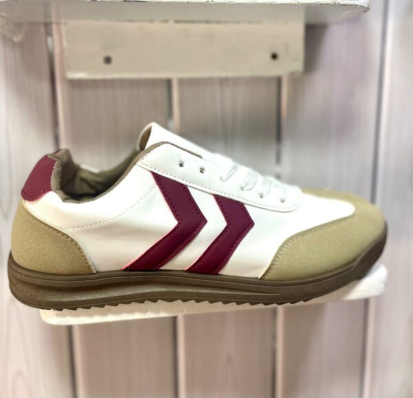 Baskets blanches rouge tendance