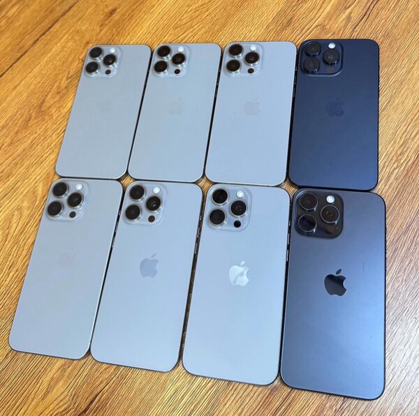 iPhone 15 Pro Max 256Gb eSIM Factory Unlocked