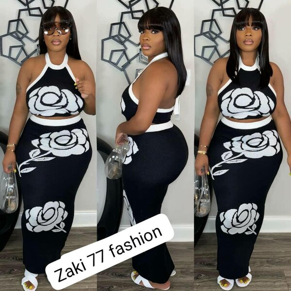 Ensemble jupe noire fleurie