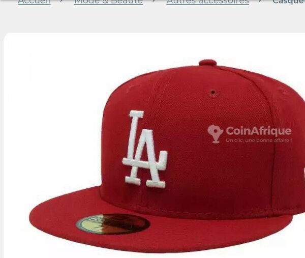 Casquette rouge style sportif