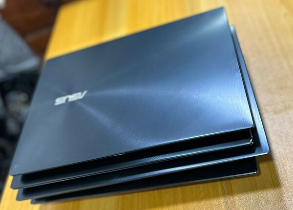 ASUS ZENBOOK I5 10th
