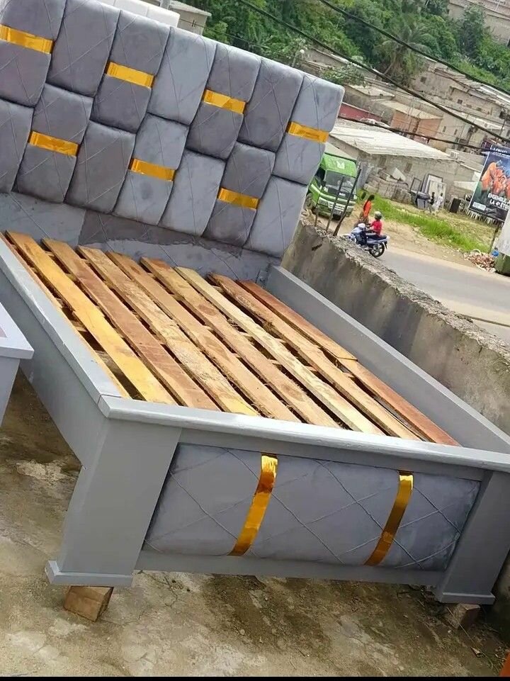 Lit design moderne avec rangement