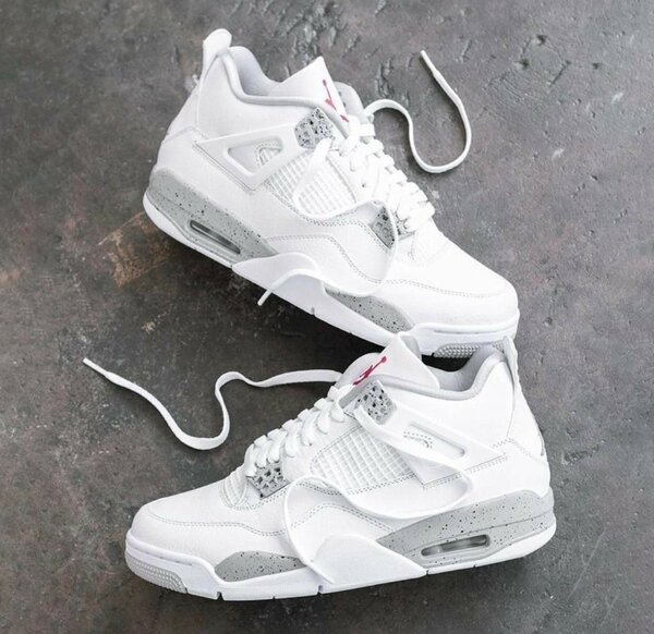 Air Jordan 4 Retro