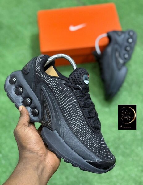 Baskets noires élégantes homme