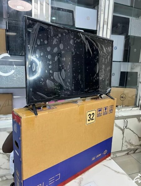 Téléviseur LED 32 pouces