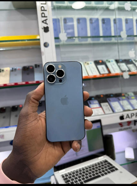 iPhone 13 Pro Bleu