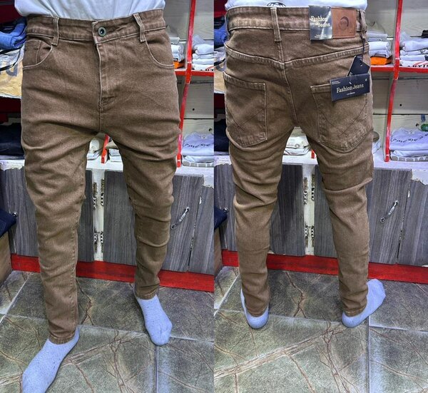 Jean slim marron moderne