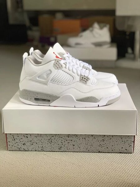 Air Jordan 4