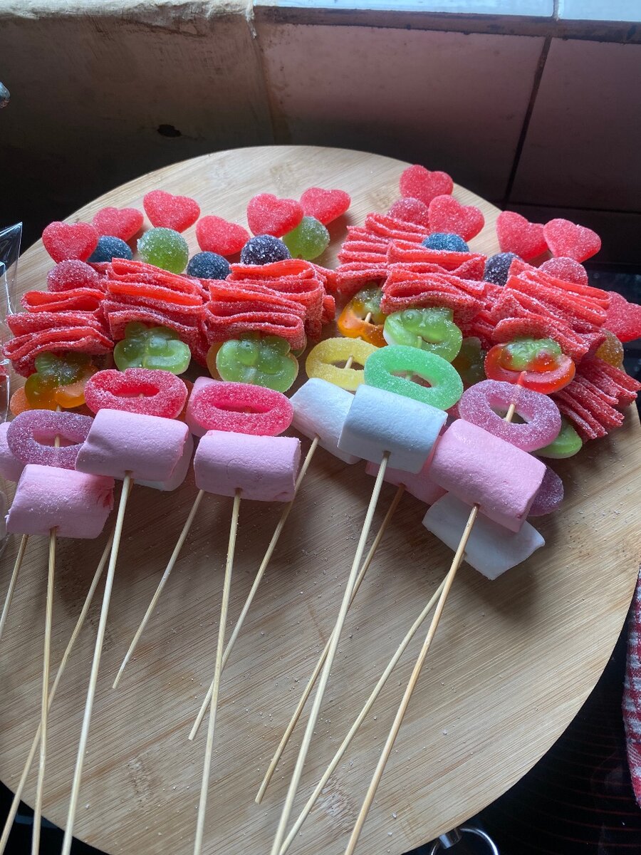 Candy Kebabs(gummy bears)