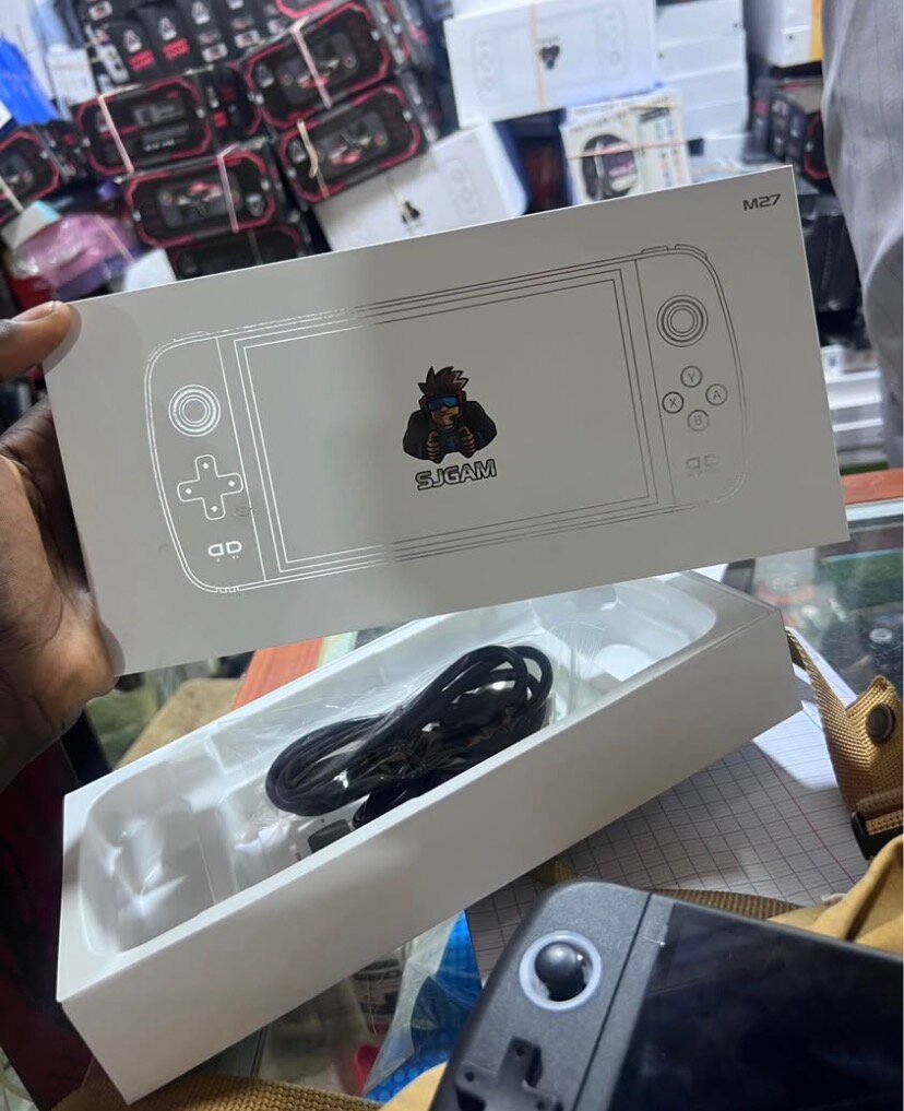 Console de Jeu Portable G90