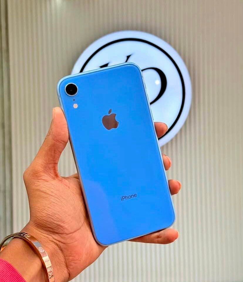 Apple iPhone X Bleu 64Go