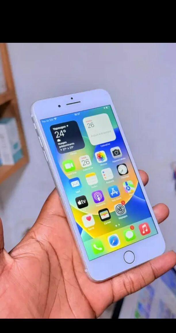 iPhone 8 Plus Argent 64 Go