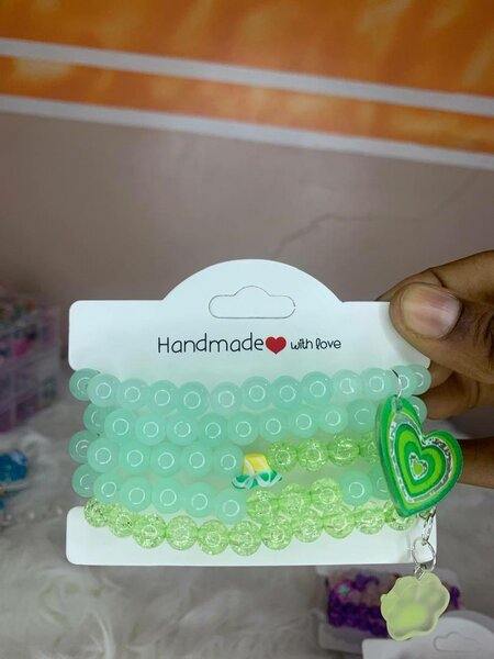 Bracelet perles cœur vert