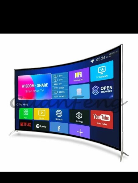 Téléviseur intelligent incurvé