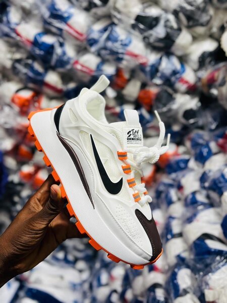 Baskets de sport colorées