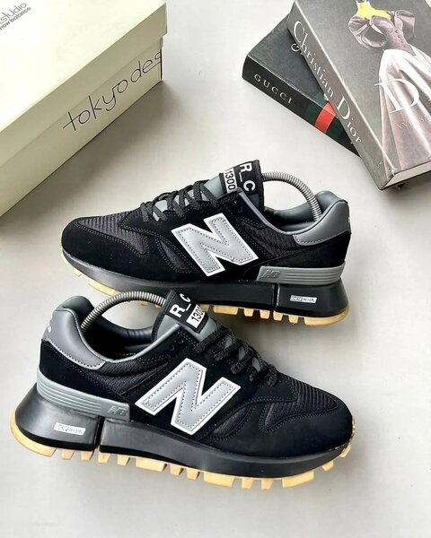 NEW BALANCE RC 1300