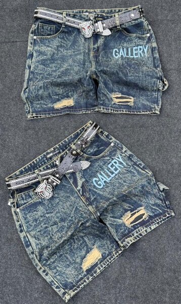 Short en jean déchiré