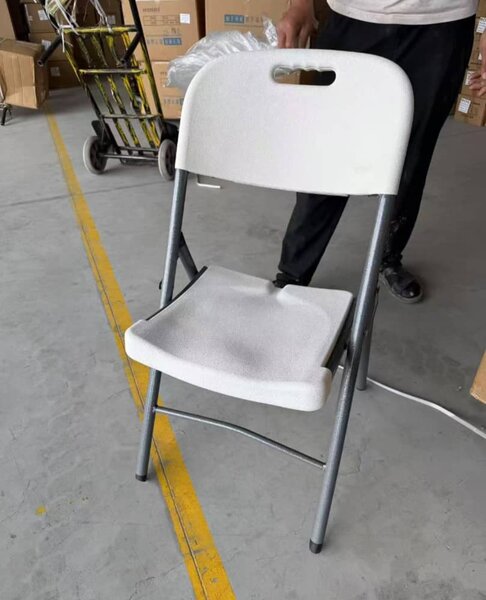 Chaise pliante moderne