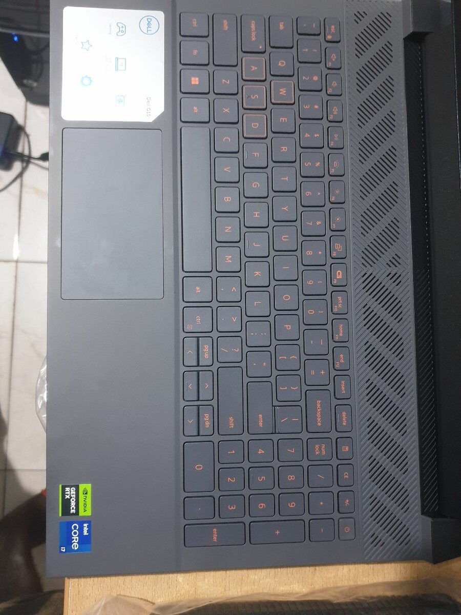 DELL G15 5530