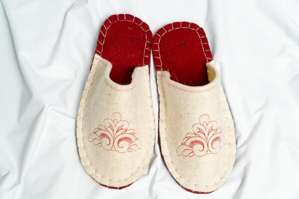 Войлочные тапочки мужские и женские