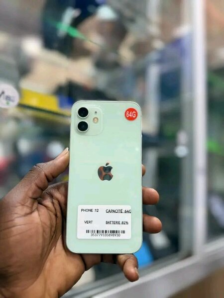 iPhone 12 64Go Reconditionné