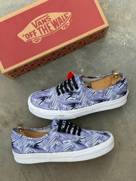 Vans Graphic Sneakers