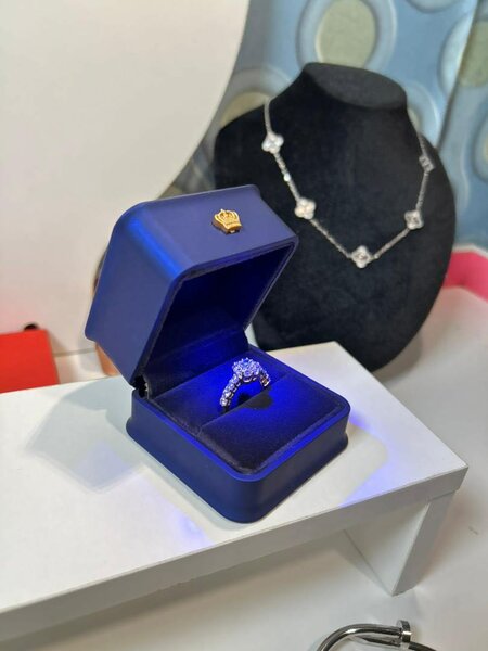 Bague Éblouissante en Diamant