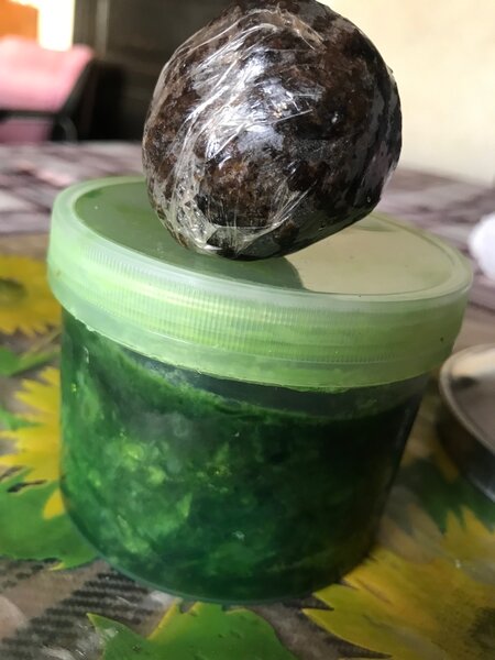 Savon teint marron et visage