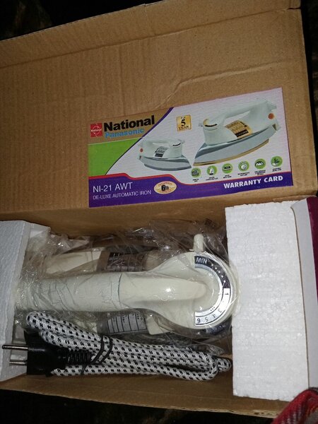 National Deluxe Automatic Iron