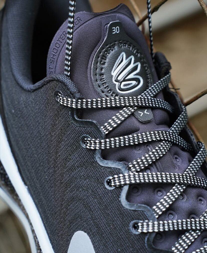 UNDER AMOUR x CURRY 12