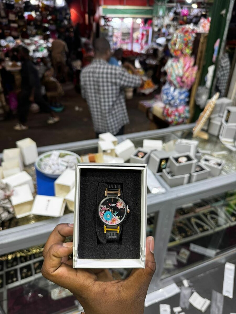 Montre Casio Quartz Classique