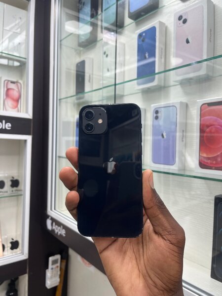 iPhone 12 simple 64Go