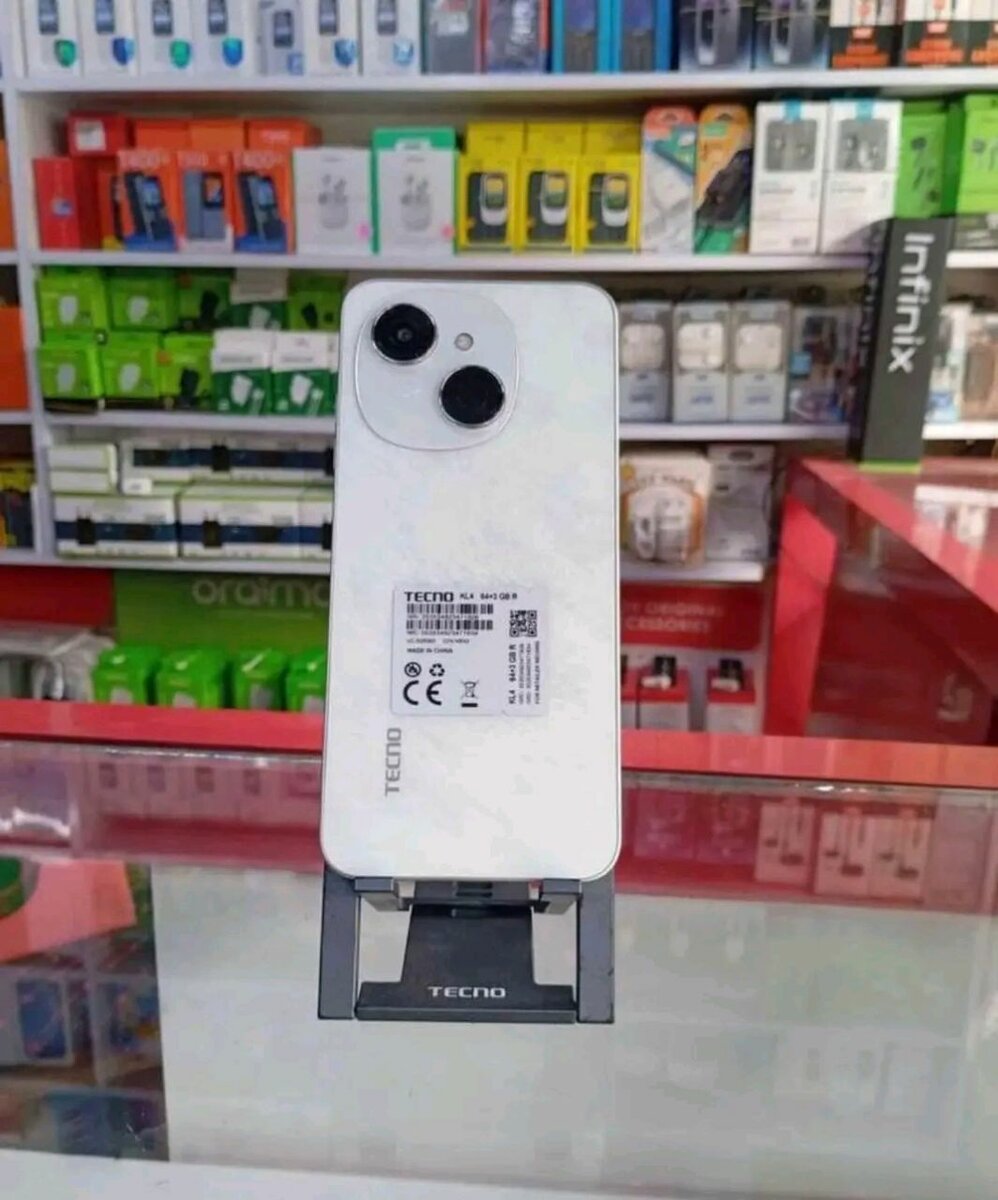 Smartphone Tecno Pova 4G 128GB