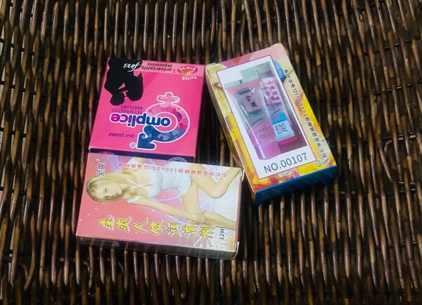 3 complice + 2 lubrifiants