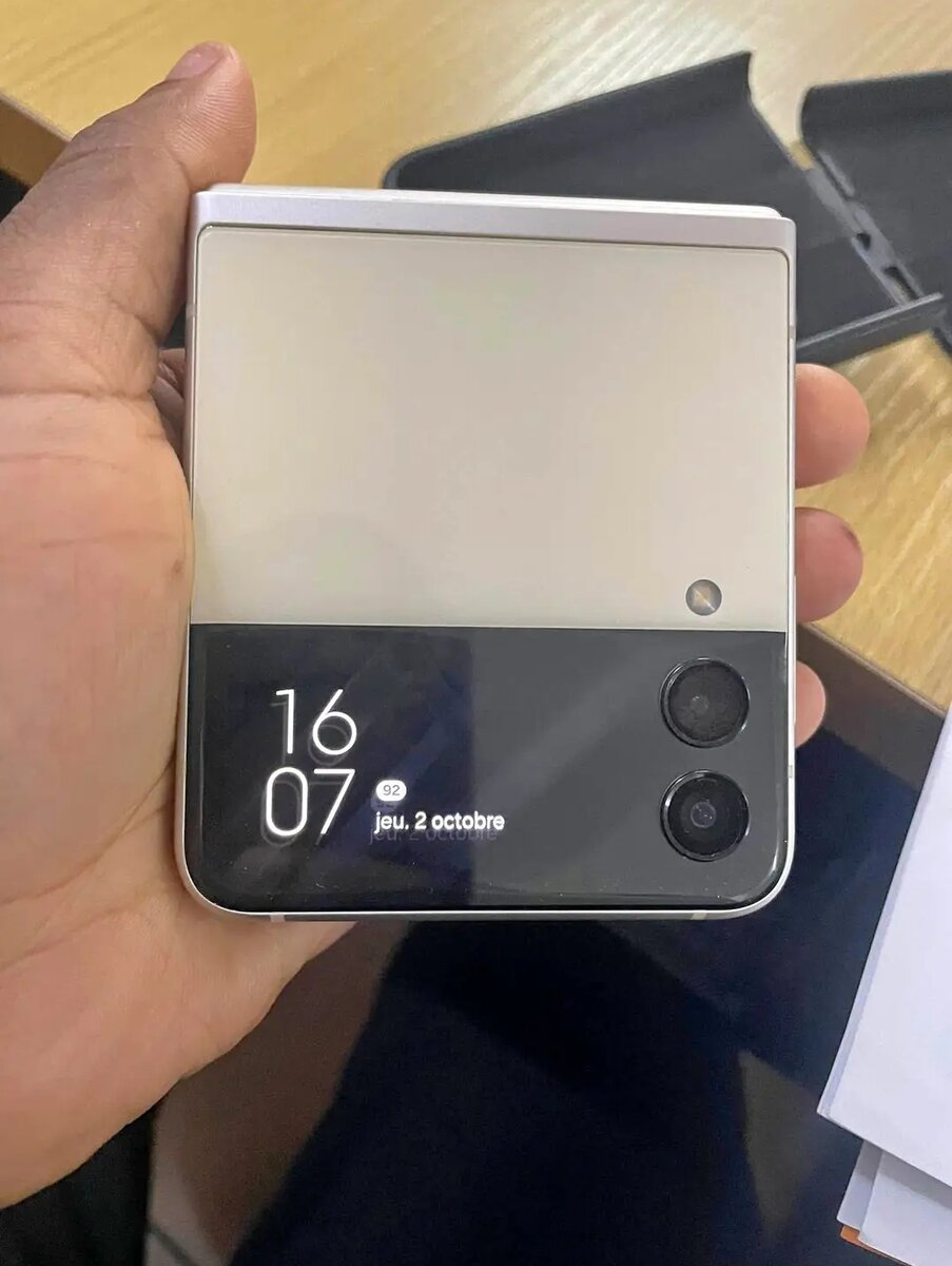 Smartphone pliable Z flip 3