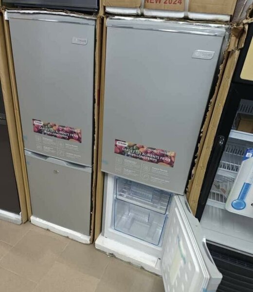 Mini réfrigérateur compact