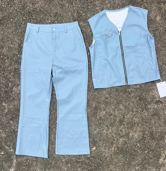 Ensemble veste gilet et pantalon