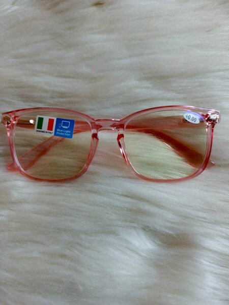 Eye Glasses with blue light.