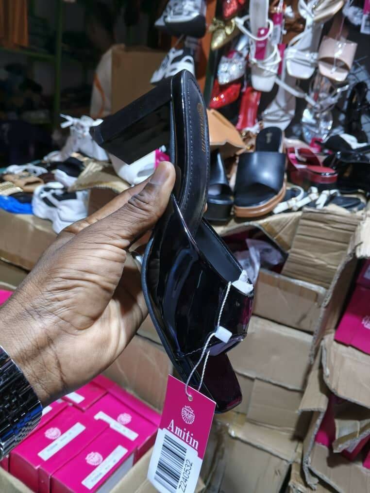 Sandales à talons en cuir pour femmes