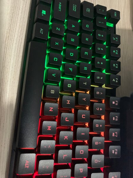 Clavier mécanique RGB + Souris