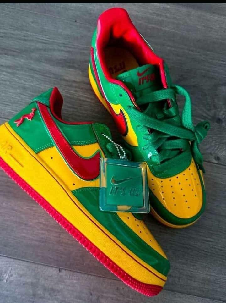 Nike Dunk SB basse Rasta