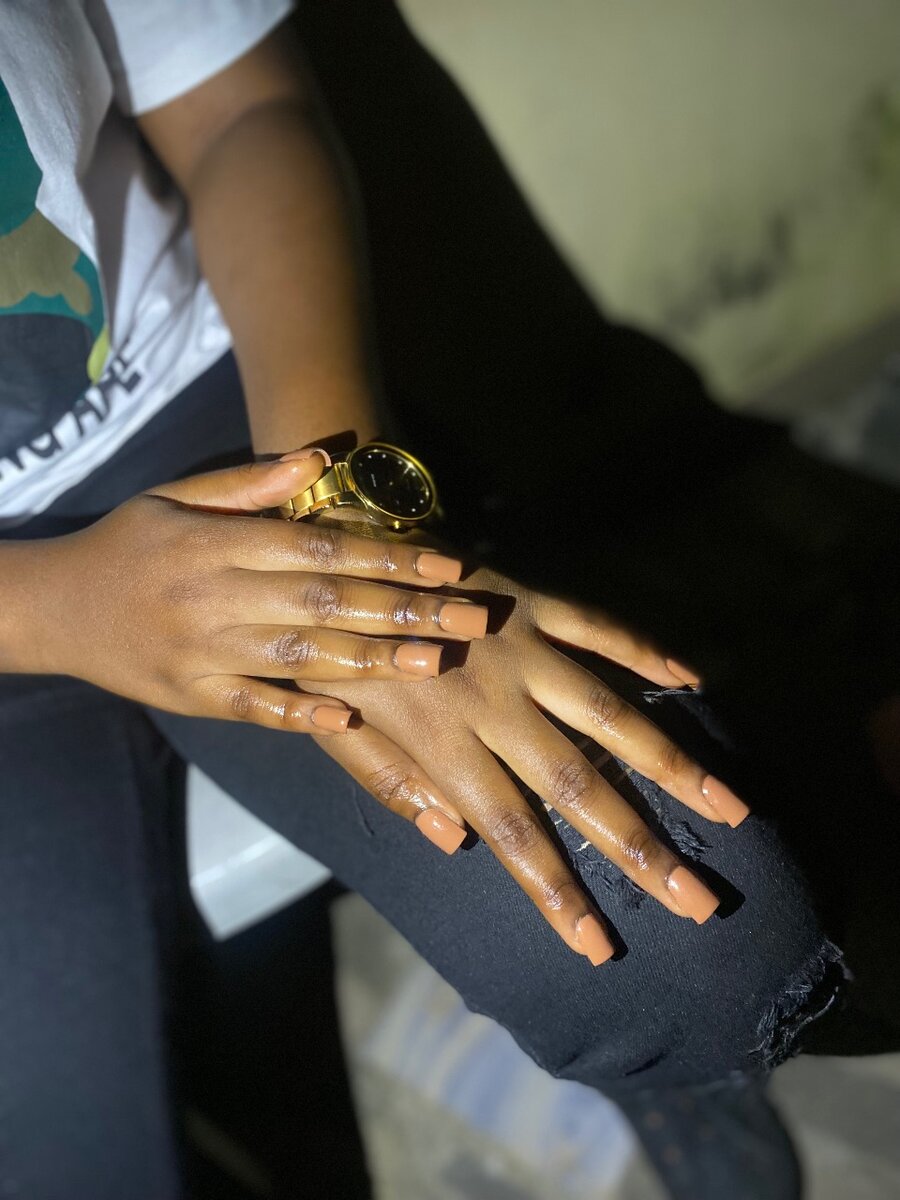 Nail fixing ( PLAIN GEL POLISH)