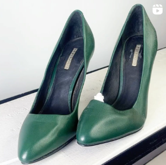 Shoes dark green
