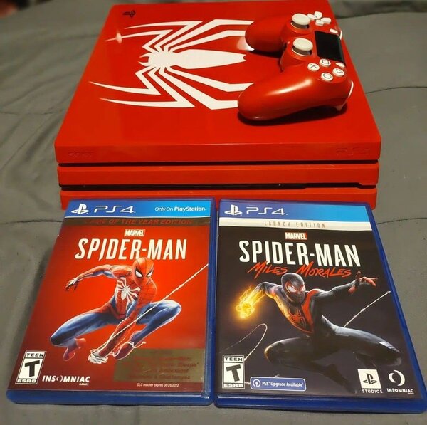 Console PS4 Pro Spider-Man Edition Limitée