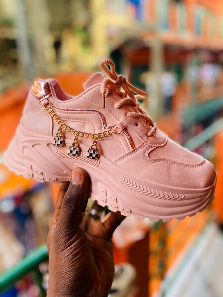 Baskets Rose à Talons